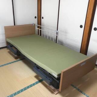 美品・パラマウントベッドKQ-60000シリーズ パラマウントベッド 介護用ベッド KQ-60000シリーズ ほぼ未使用