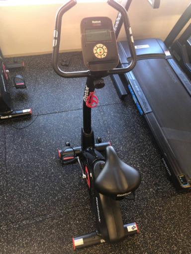 Reebokエアロバイク  バイクマシン  自転車　家庭用