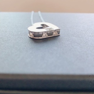 ハートのネックレスの画像