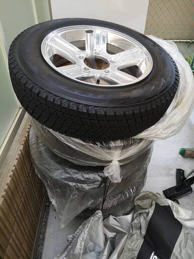 ジムニー純正ホイール + スタッドレス BRIDGESTONE BLIZZAK DM-V2 175/80R16