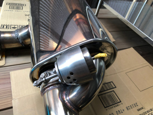 【SALEします！！】BMW 1シリーズ マフラー F-20   2本出しステンレスマフラー