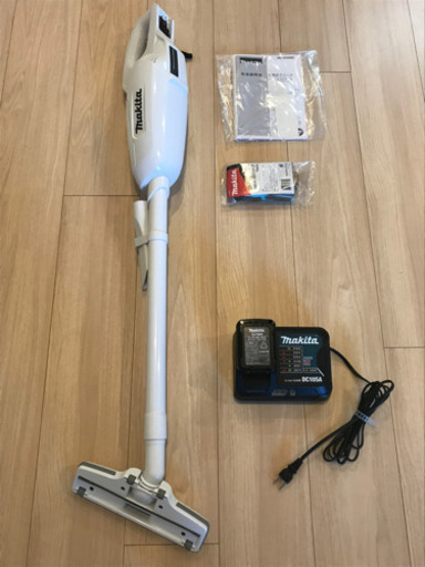 マキタ充電式クリーナーCL107FDSHWバッテリ・充電器付　紙パック式