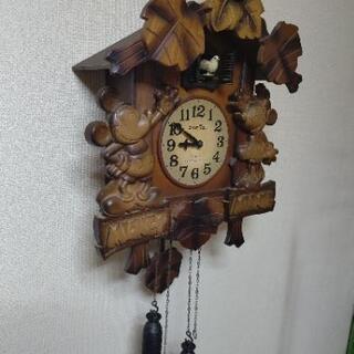 ミッキーマウスの鳩時計の画像