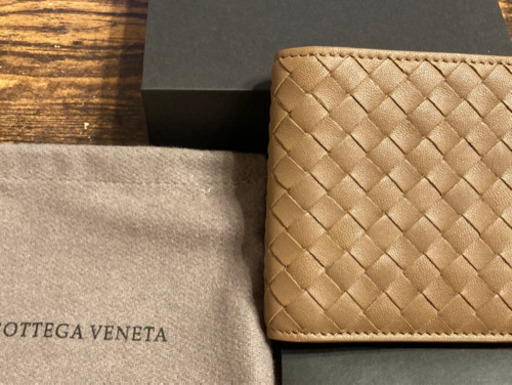 【新品未使用】正規品ボッテガヴェネタ二つ折り財布