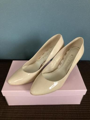 【美品】DIANA　ベージュ　パンプス
