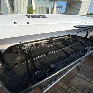 ホワイト限定モデル☆THULE スーリー Dynamic800M ルーフボックスの画像