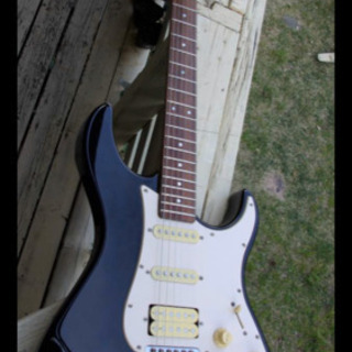 ギター・アンプセット PACIFICA＋Marshallセット 美品中古 PACIFICA112v Marshall MGseries mg15cfx(Marshallフットスイッチ付き) 動作確認済み の画像
