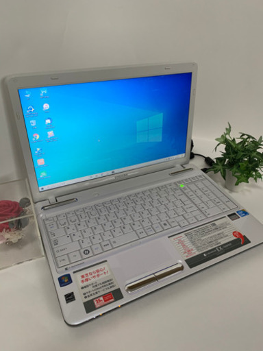 中古15型ノートPC Windows10 WPS Office SSD256GB   メモリ6GB i3 DVDマルチ すぐに使える。