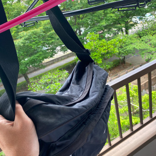 ナイキのショルダーバッグの画像