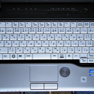💗良品✨/12.1型/高性能🆙Core i5/HDD320GB/メモリ4GB♪/大容量バッテリー！/DVDSマルチ(コピー可)📀/すぐ使えるWindows10/高速☆彡USB3.0/SDカードスロット♪/すぐ繋がるWi-Fi📶/Microsoft Office 2016📒✎/点検整備清掃済み😊/クレジットカード決済可能💳//FUJITSU LIFEBOOK P772/Fの画像