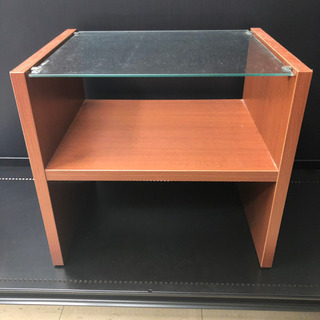 無料で譲ります 木製ガラス面台 未清掃 横約45センチ、縦約35...