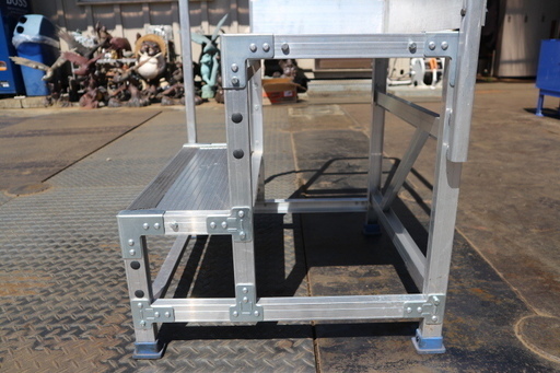 ★長谷川工業　Hasegawa製★ライトステップ★作業台★脚立★DB2.0-2★最大使用質量150kg★