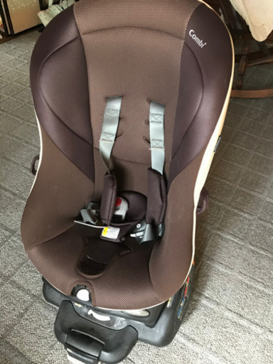 引取決定済　Combi コンビチャイルドシート