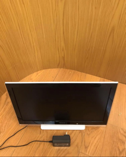 美品★動作確認済★ポータブルテレビ★液晶★19インチ★SV-PT19S1★ホワイトカラー★Panasonic★リモコン、取説付き★（A