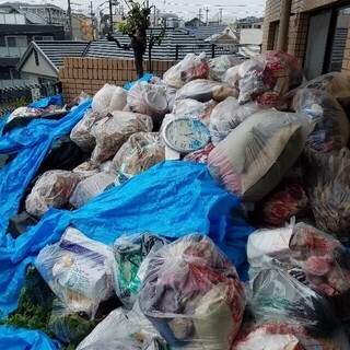 ★遺品整理　★生前整理　★片付け　★買取　お任せください！女性ス...