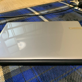 Gatway NE572-F34Dの画像