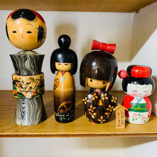 こけしたちです。全部まとめて。