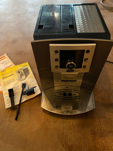 デロンギ　エスプレッソマシーン