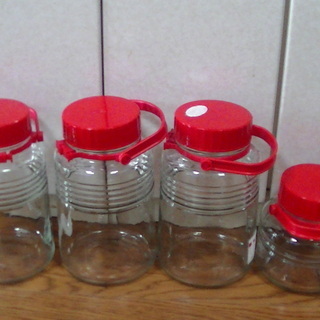 梅干し、梅酒用ガラス瓶