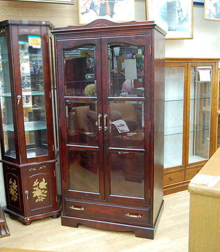 アンティーク調 ワードローブ 幅134×奥行60×高さ172cm ガラス扉 引出し付き 洋服収納 カットガラス ☆ PayPay(ペイペイ)決済可能 ☆ 札幌市 清田区 平岡