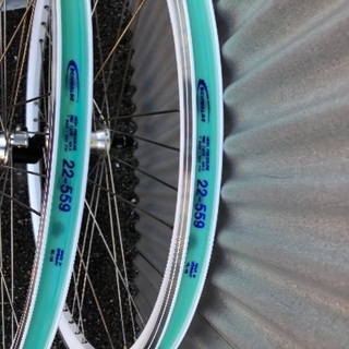 自転車ホイールの画像