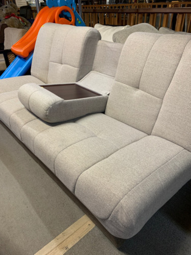 ソファー　ベッド　真ん中テーブルに　中古