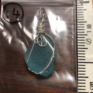ハンドメイド シーグラス   ネックレストップ  の画像