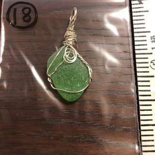 ハンドメイド  シーグラス  ネックレストップ の画像