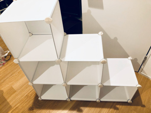 【美品】組み立て自在のキャビネット収納棚