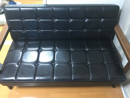 【購入者決定】黒のシックな2人掛けソファー