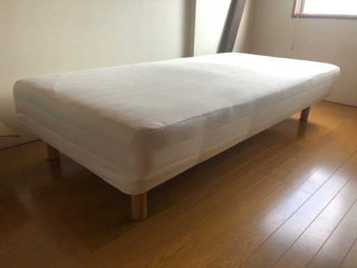 無印　脚付きマットレス