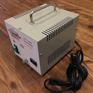 ダウントランス 降圧器（日本製）6000円の画像