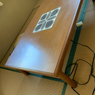 木製食卓　座卓にもなります。123センチ×80センチ　電熱器埋め込み式テーブル　ナショナル製の画像
