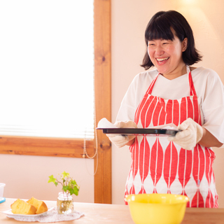 【募集】おうちで誰でも簡単やきたてパン！タッパーとスプーンで作るドデカフォカッチャ＆卵不使用トースターでミルクスティックパンの画像