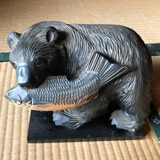 木彫り熊 置物の画像