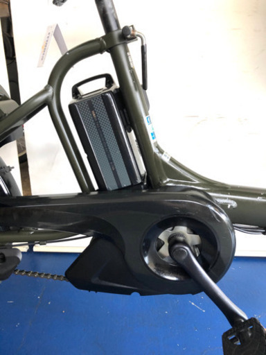 ヤマハ　パスキッスミニ　20インチ 3人乗り　8.7ah デジタル　電動自転車　電動アシスト　カーキ