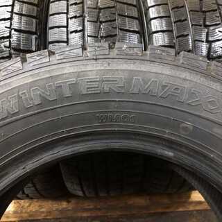 DUNLOP WINTER MAXX WM01 205/60R15 15インチ スタッドレス 4本 2017年製 バリ溝 ローレル 180SX アベニール等 (TF297) クレジットカード QR決済可能の画像