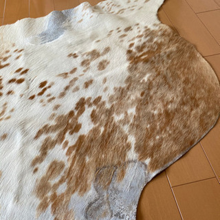 カウラグ　牛皮　ブラウンxホワイトの画像
