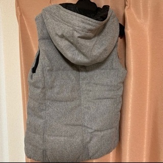 ダウンベストの画像