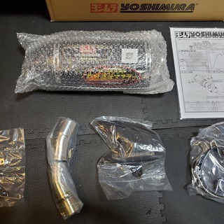 【残り1品】ヨシムラ　スリップオン　マフラー　Ｒ－７７Ｓサイクロ...