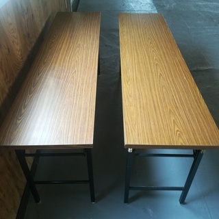 折畳みテーブルの画像