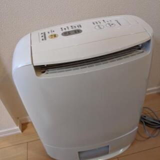 除湿機　Panasonic　2014年製