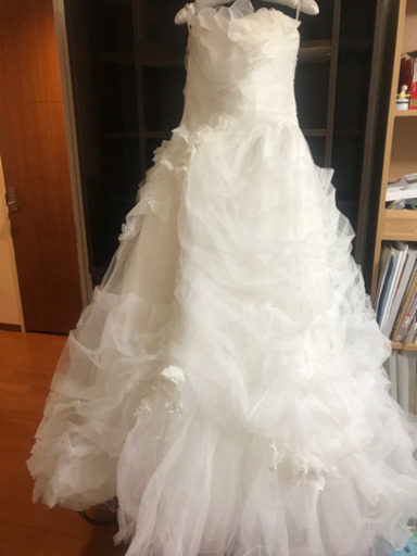 ウエディングドレス