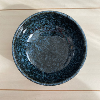 花柄のお皿と小皿の画像