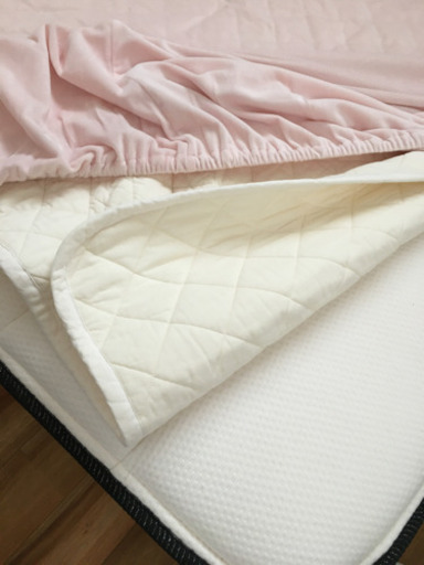 ダブルベッド　美品　定価80000円