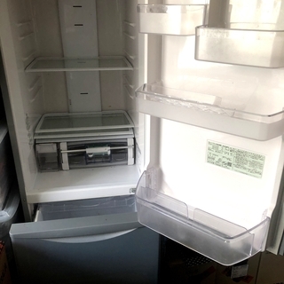 HItachi 冷蔵庫　R-K320FV  315 L   2015年製　色　グレー系の画像