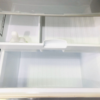自動製氷器付✨3ドア冷蔵庫✨シルバー✨清掃済😻の画像