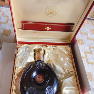 レミーマルタン ルイ13世 金キャップ 古酒 替栓 グラス 冊子 箱 未開栓