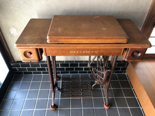 ［お取引き完了〕レトロ　アンティーク　brother足踏みミシン　HA1