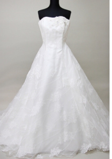 ウェディングドレス　AVICA　ARIETTA 結婚式